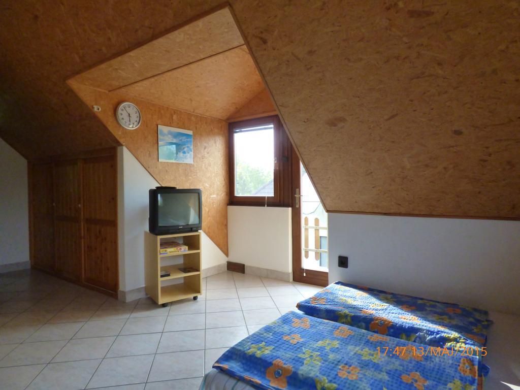 Fabian Apartman-Haz Szantod Room photo