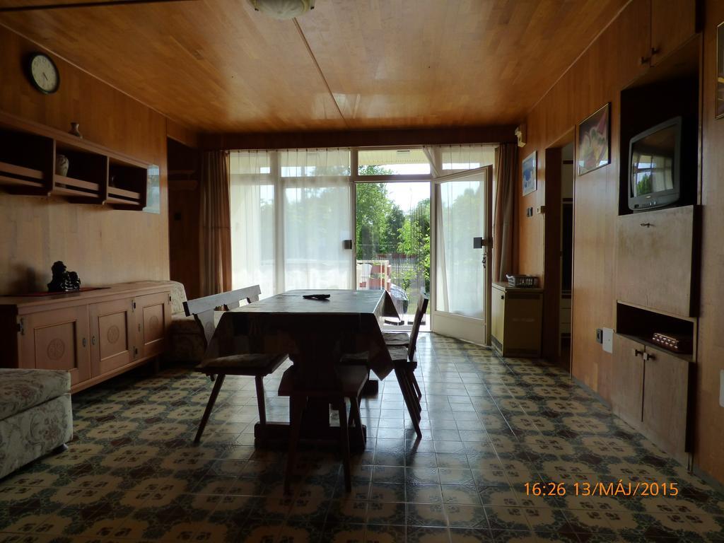 Fabian Apartman-Haz Szantod Room photo
